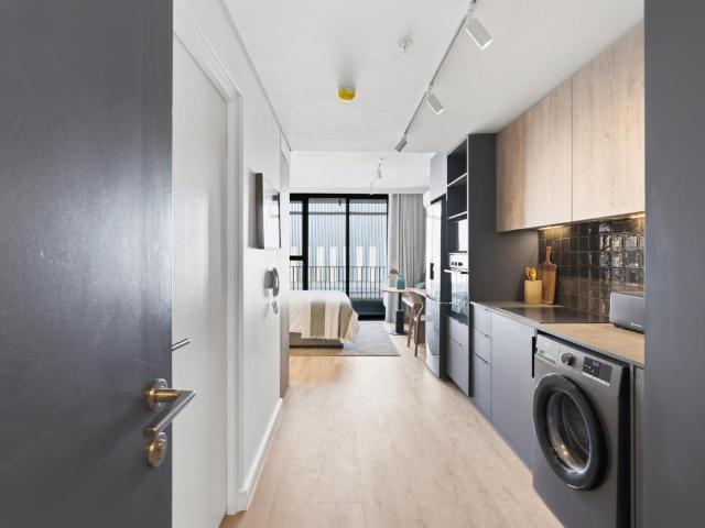 Apartment to rent in Paarden Eiland, Cape Town