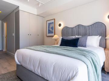Apartment to rent in Paarden Eiland, Cape Town