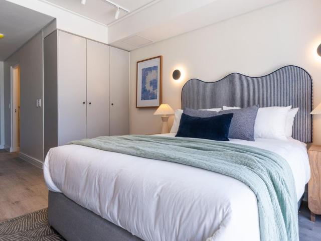 Apartment to rent in Paarden Eiland, Cape Town