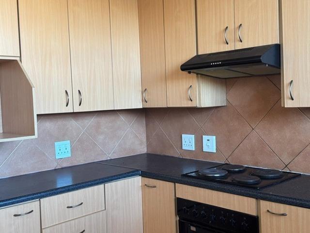 Apartment To Rent in Parkhill Gardens, Germiston