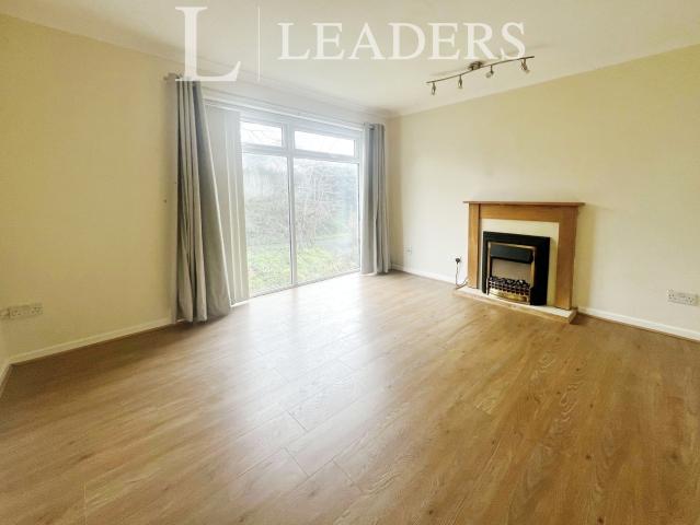 Apartment to rent in Pennine Road, Bromsgrove, B61 | Leaders