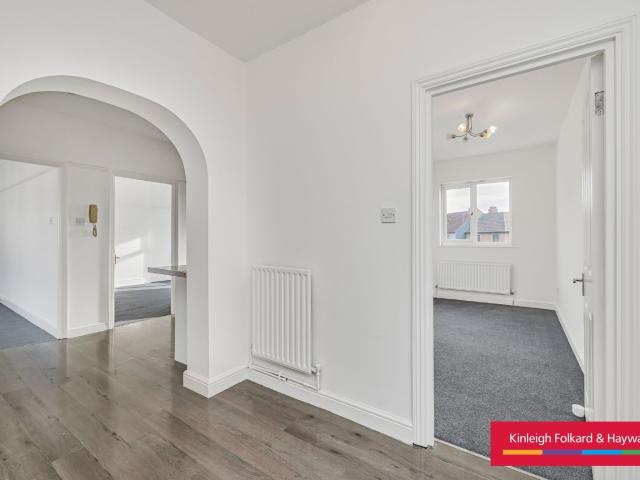 apartment to rent in Perry Hill, London, SE6