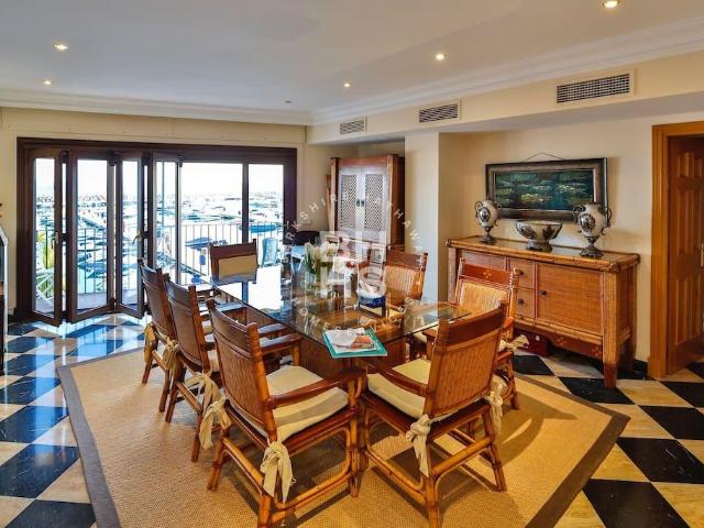 Apartment to rent in Puerto Banús