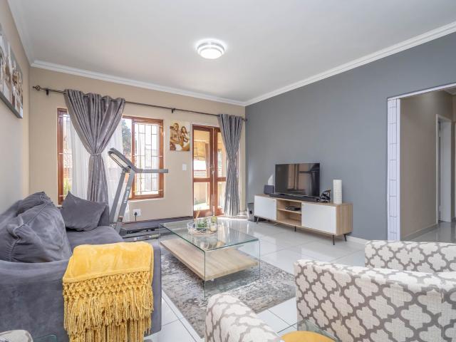 Apartment to rent in Rangeview