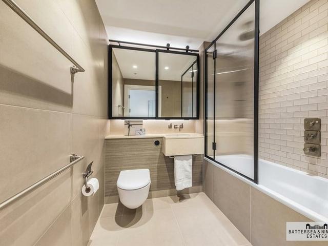 Apartment to rent in Radley House, Prince of Wales Drive, SW11