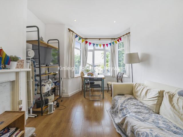 apartment to rent in Rectory Lane, Tooting, London, SW17