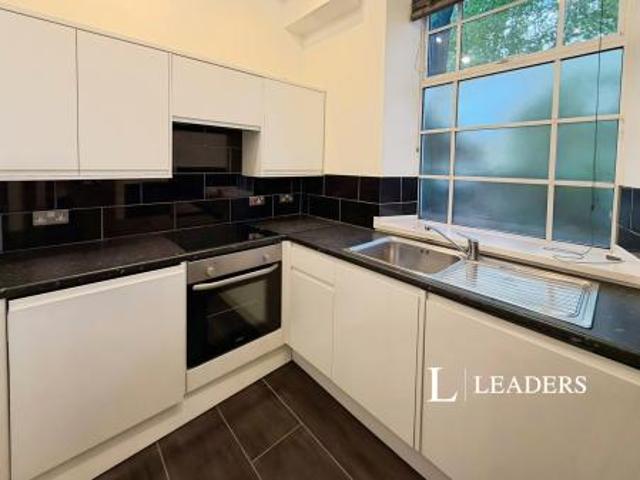Apartment to rent in Regent House, Princes Place, Brighton, BN1 | Leaders