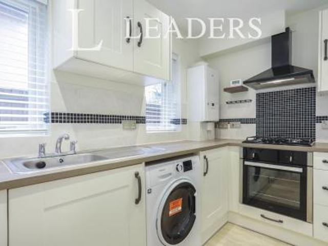 Apartment to rent in Riverdale Court, 21 Undercliff Road West, Felixstowe, IP11 | Leaders