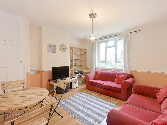 apartment to rent in Robert Owen House, Fulham Palace Road, Hammersmith and Fulham, London, SW6