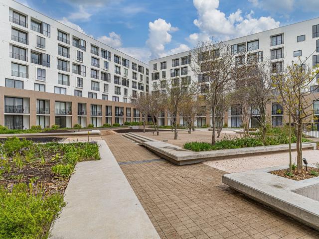 Apartment to rent in Rosebank, Johannesburg