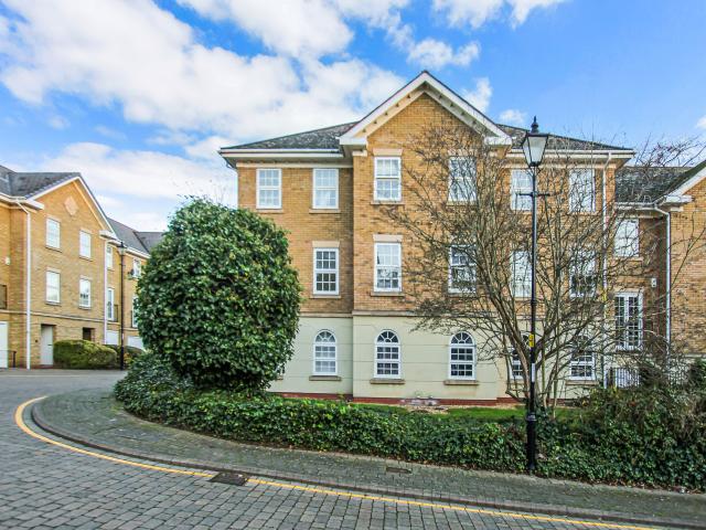 Apartment to rent in Scholars Court, Northampton, NN1 | Leaders