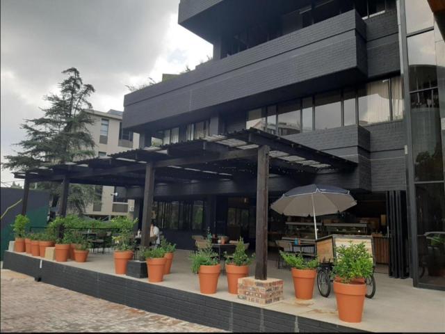 Apartment to rent in Sandown, Sandton