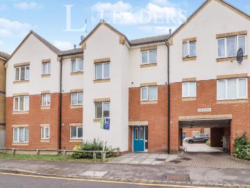 Apartment to rent in Sarum Road, Luton, Bedfordshire, LU3 | Leaders