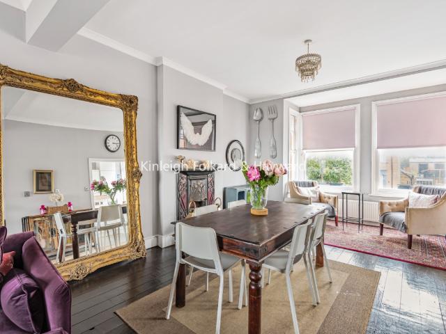 apartment to rent in Sarre Road, London, NW2