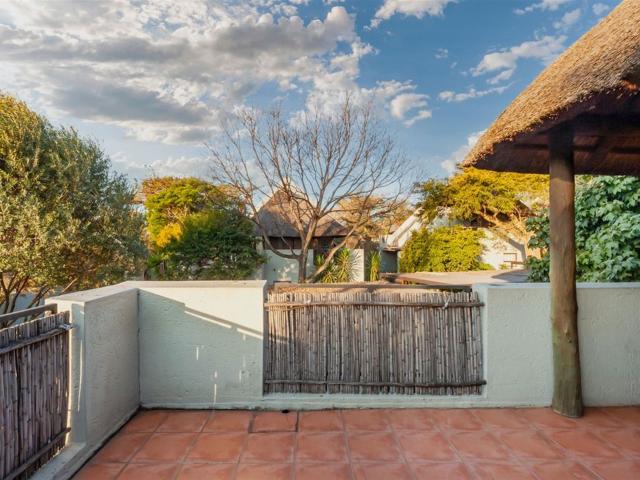 Apartment to rent in Sharonlea