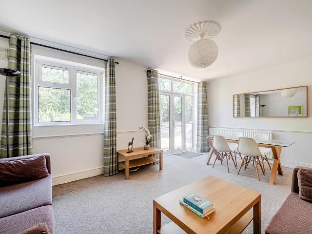apartment to rent in Spencer Park, Battersea, London, SW18