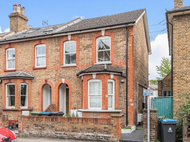 apartment to rent in Springfield Road, Kingston Upon Thames, KT1