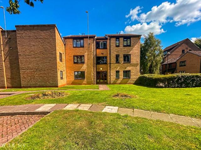Apartment To Rent In Swan Gardens, Birmingham, West Midlands, B23