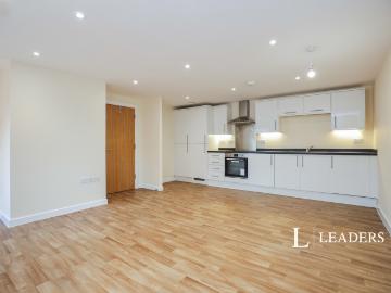 Apartment to rent in St. Peters Gardens, Marefair, Northampton, Northamptonshire, NN1 | Leaders