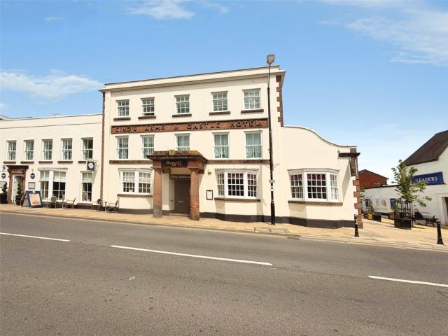 Apartment to rent in Station Road, Kenilworth, Warwickshire, CV8 | Leaders
