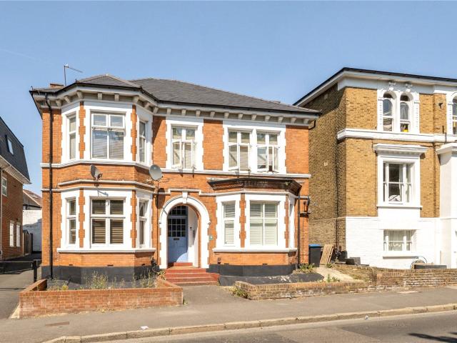 Apartment to rent in Surbiton Hill Road, Surbiton, KT6 | Leaders