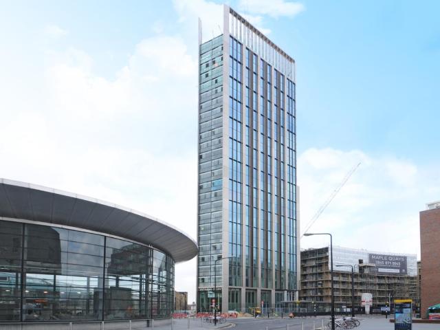 apartment to rent in Surrey Quays Road, London, SE16