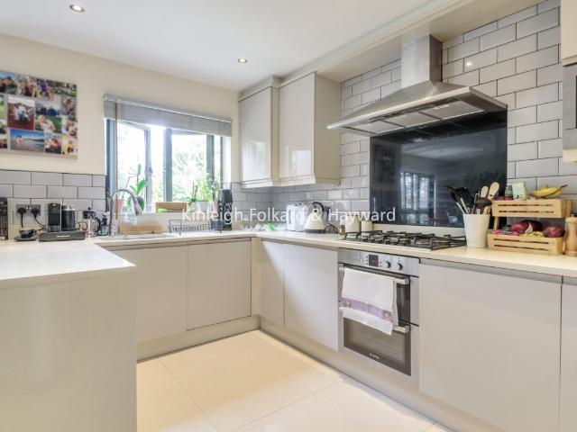 apartment to rent in Sydenham Hill, London, SE26