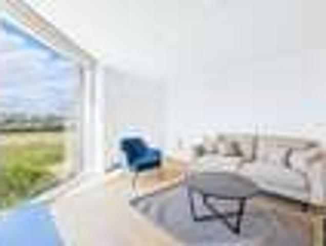 Apartment to Rent: Park View, Dantzic Street, M4