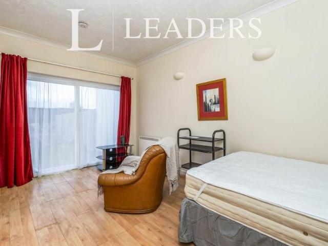 apartment to rent Suffolk Avenue, Southampton, SO15