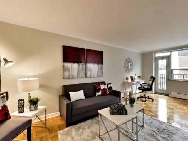 Apartment Toronto ON 102914364