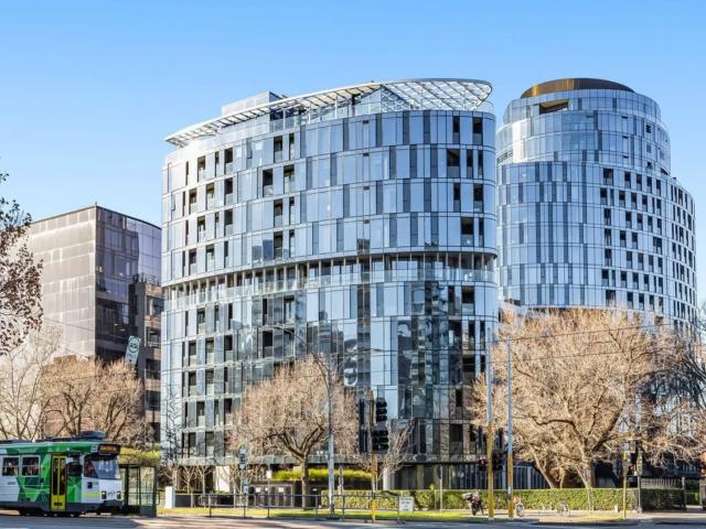 apartment Unit 620/555 St Kilda Road, Melbourne
