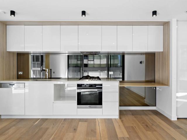 apartment Unit 815/3 Yarra Street, South Yarra