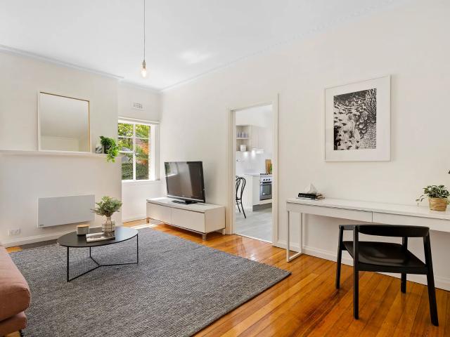 apartment Unit 8/38 Arnold Street, South Yarra
