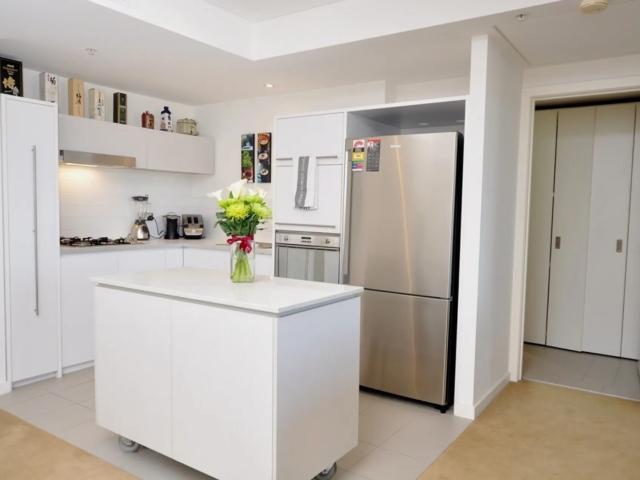 apartment Unit 902/800 Chapel Street, South Yarra