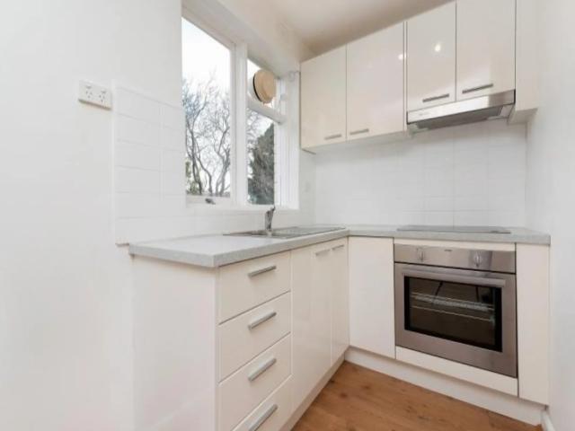 apartment Unit 14/231 Dandenong Road, Windsor