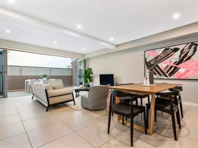 apartment Unit 1/4 Marthas Lane, South Yarra