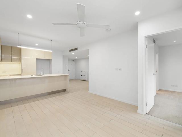 apartment Unit 204/45 Shakespeare Street, Coorparoo