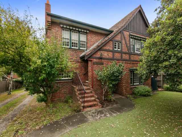 apartment Unit 2/10 Wills Street, Glen Iris