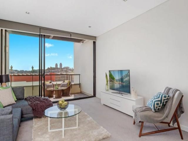 apartment Unit 2713/98 Joynton Avenue, Zetland