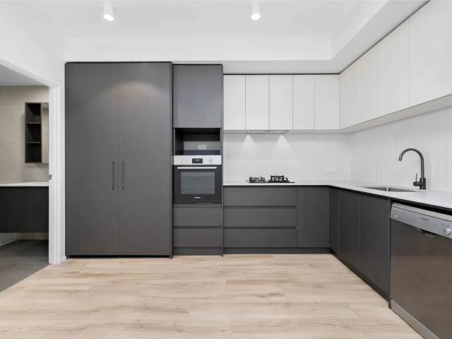 apartment Unit 2805/6 Penaluna Place, Adelaide