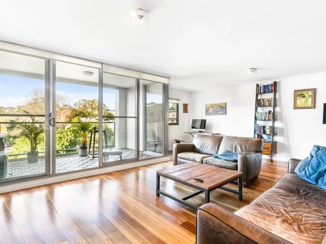 apartment Unit 304/1 3 Larkin Street, Camperdown