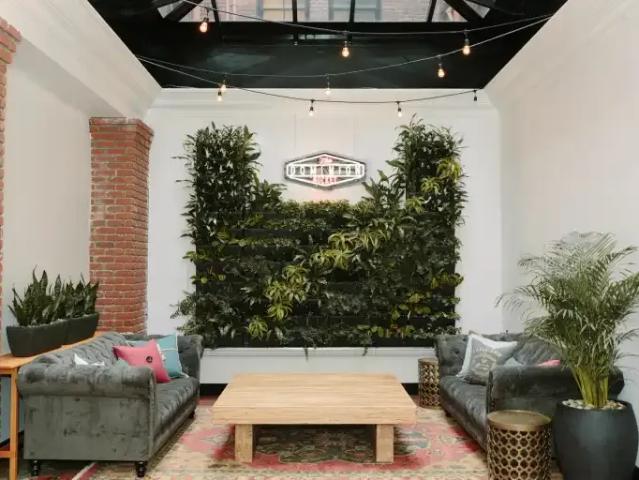 Apartment Victoria BC 102204114