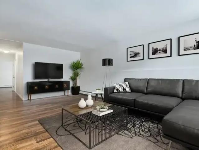 Apartment Yorkton SK 104984480