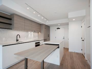 Apartment/Condo For Rent in Whalley, North Surrey