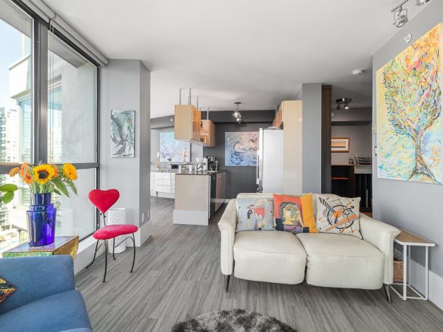 Apartment/Condo For Rent in Yaletown, Vancouver West