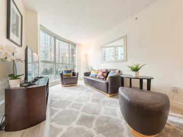 Apartment/Condo For Rent in Coal Harbour, Vancouver West