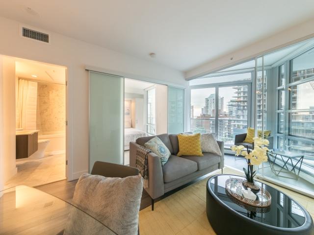 Apartment/Condo For Rent in Downtown VE, Vancouver East