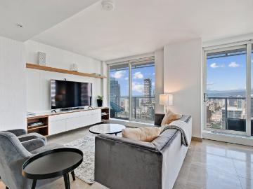Apartment/Condo For Rent in Downtown VW, Vancouver West