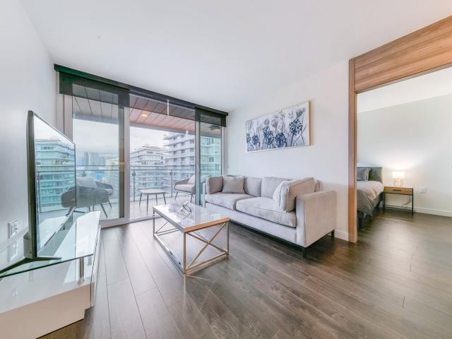 Apartment/Condo For Rent in False Creek, Vancouver West