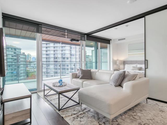 Apartment/Condo For Rent in False Creek, Vancouver West
